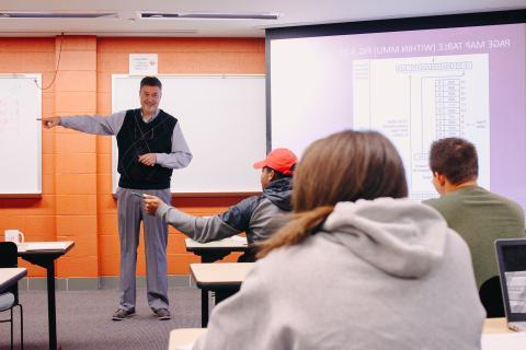 认识一下数据分析学院 